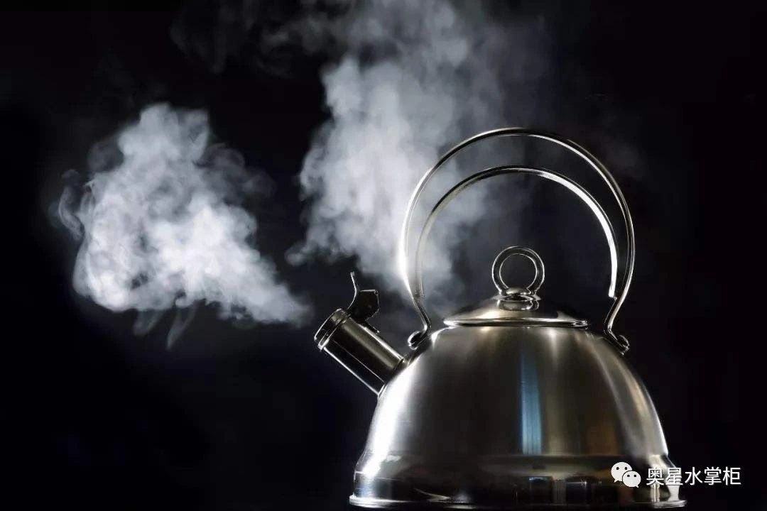 男性饮水时，应避开五个误区